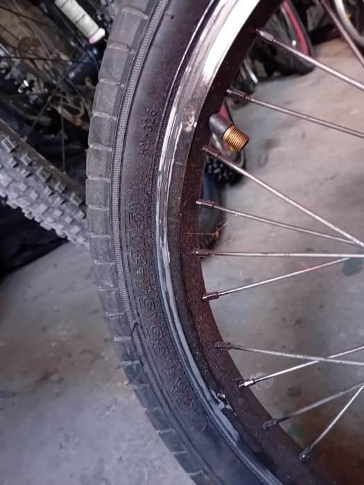 Vând bicicleta copii