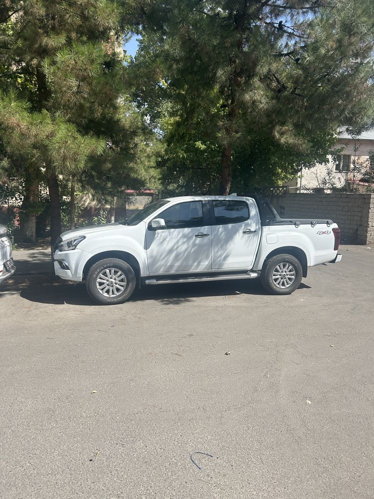 Isuzu D MAX turbo