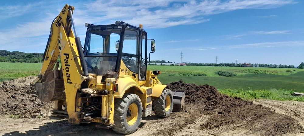 Buldoexcavator  4x4 de vanzare