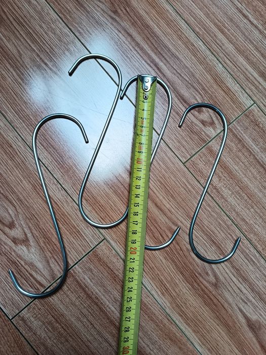 Cârlige inox, pentru afumătoare 10 buc egal 35 lei
