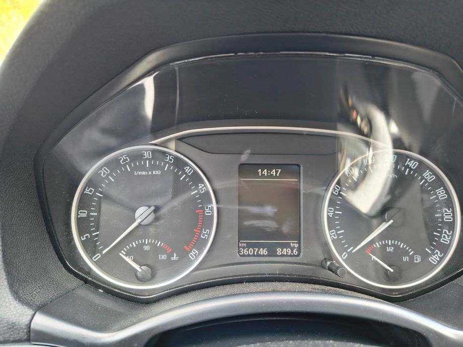 Vând Skoda Octavia 1.6 TDI