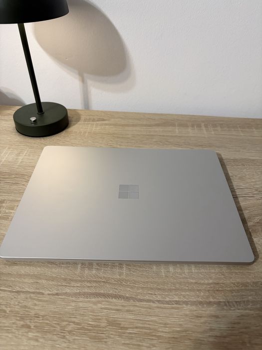 Microsoft Surface Laptop Go 2