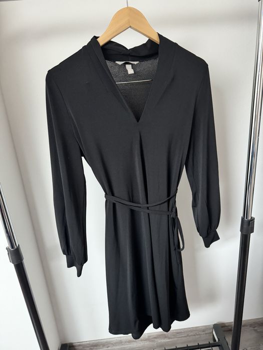 Дамска рокля на H&M размер S