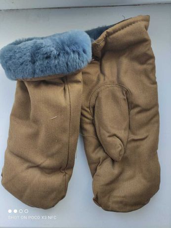Продам зимние рукавицы