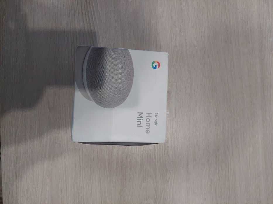 Boxa inteligenta Google home mini