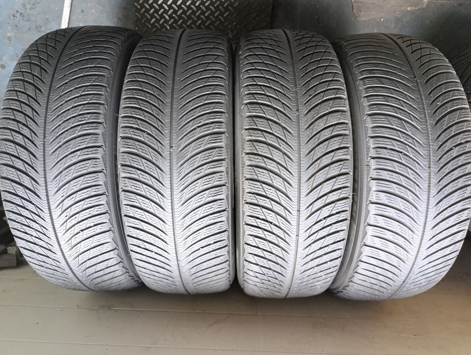 Anvelope de iarnă 235 60 18 Michelin