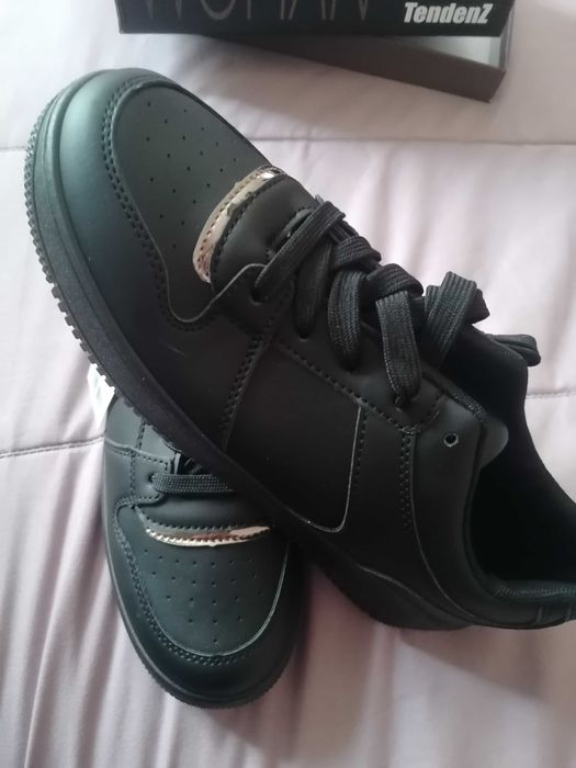 Кецове бели и черни 2бр, всеки чифт по 25лв