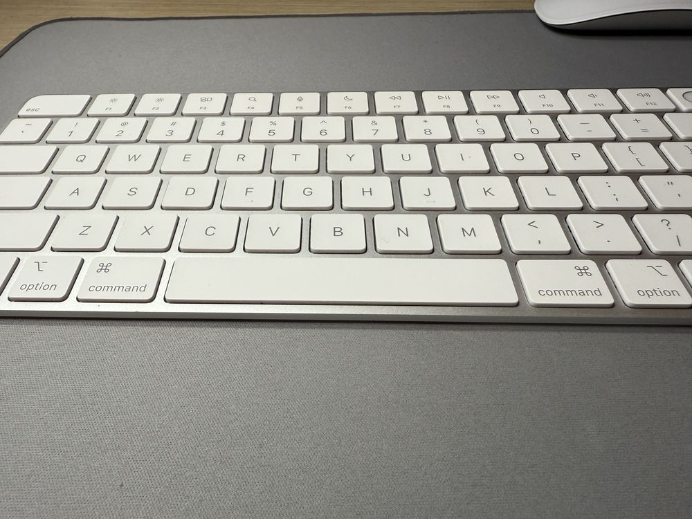 Комплект Magic Mouse и Magic Keyboard