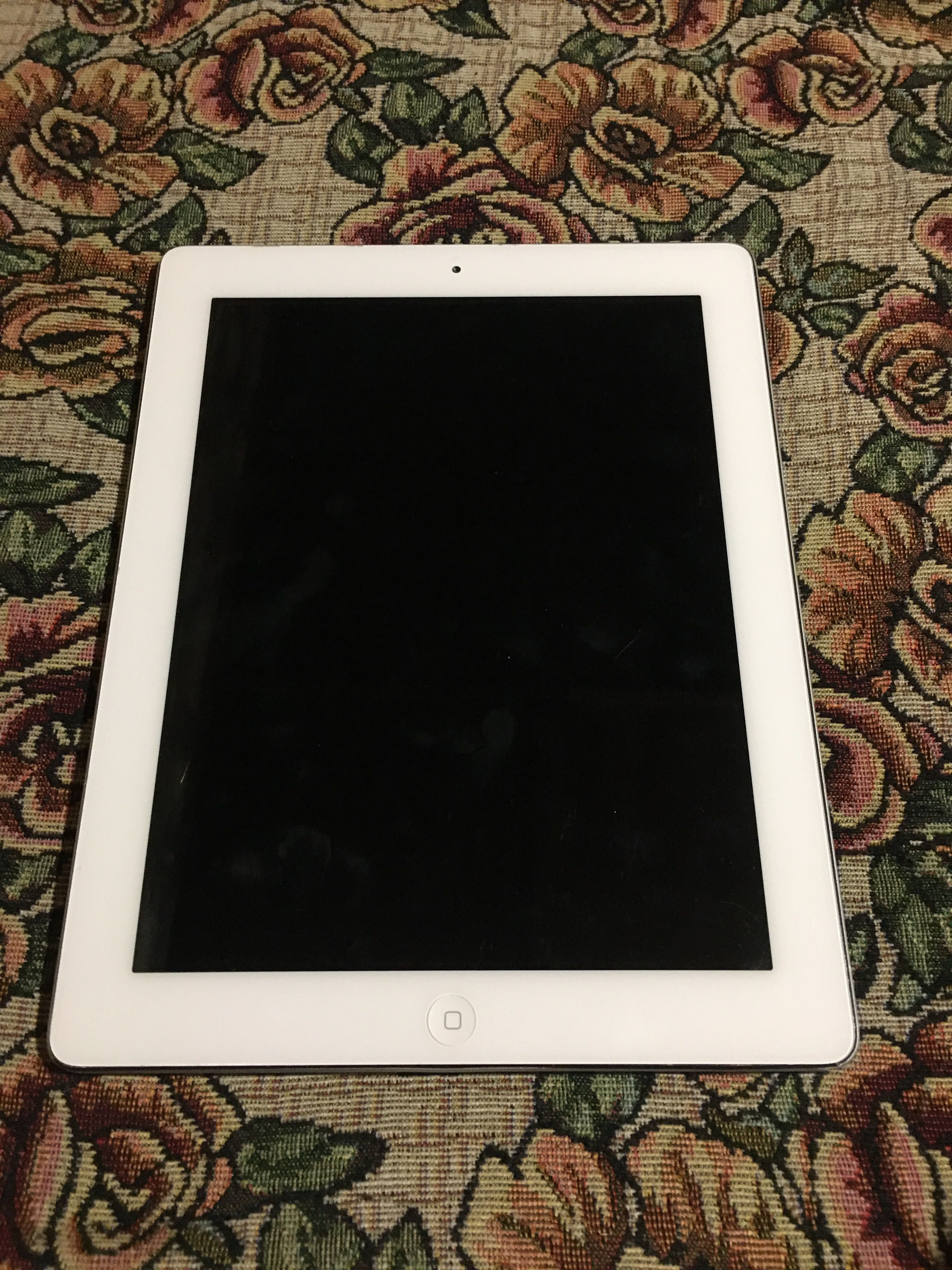 Продавам Apple iPad 2