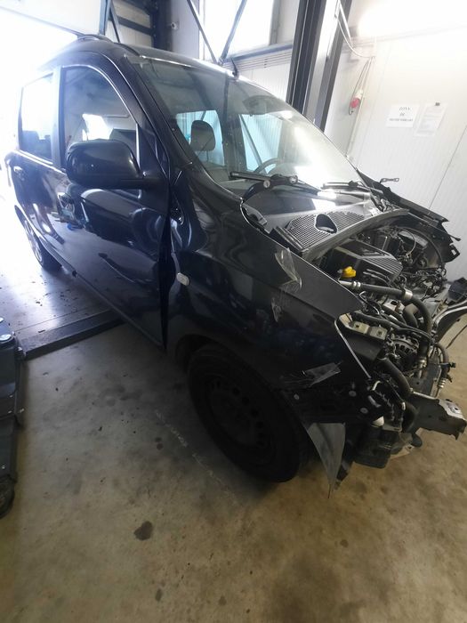 Piese auto Dacia Lodgy 2013 1,6 1.5 dci  motor cutie interior usi