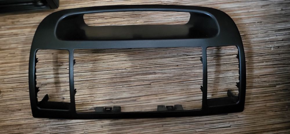 Рамка и магнитолла на камри 35