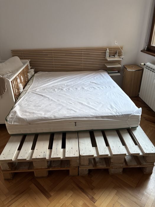 Легло от дървени палета