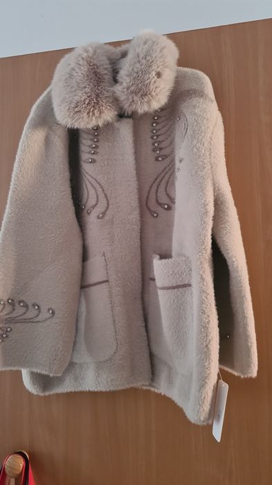 Продам пальто новое альпака