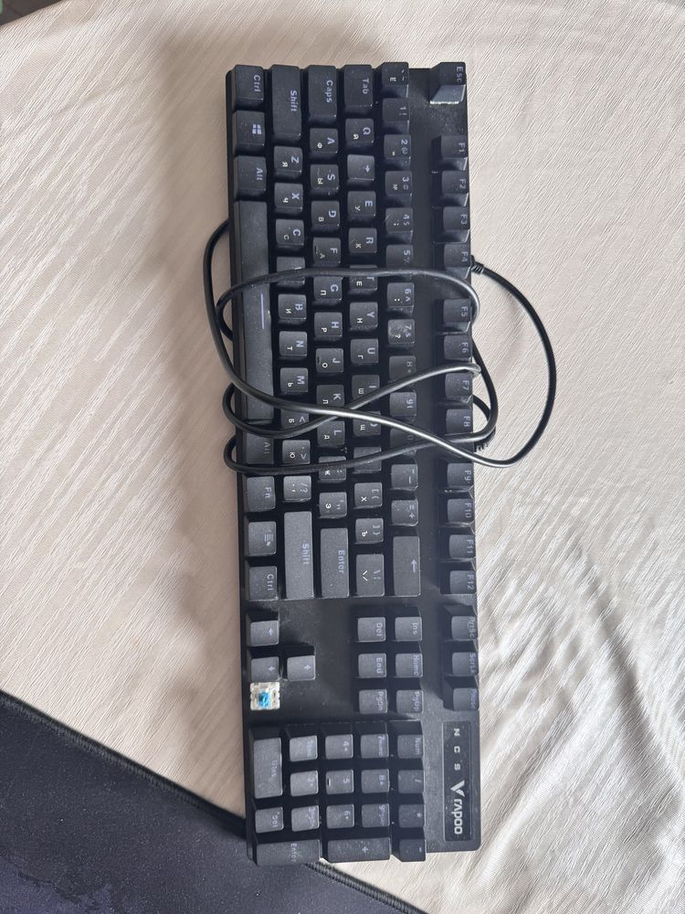 Hp pavilion gaming 15 + клавиатура , коврик и охлаждающая подставка