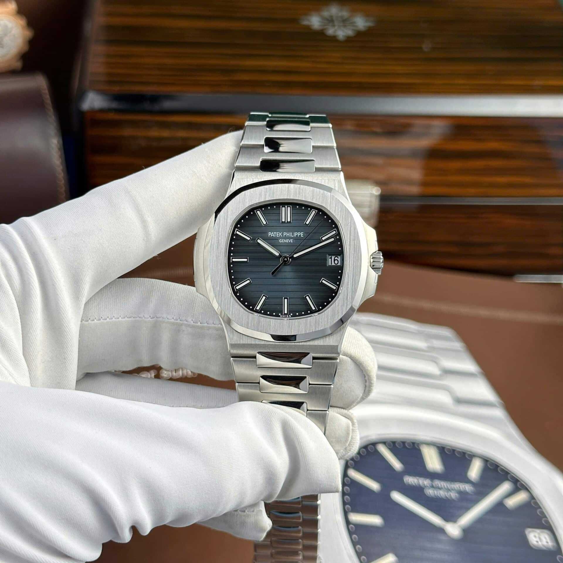 patek philippe nautilus collectie silver