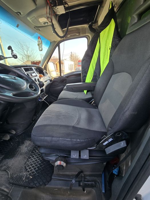Vând Iveco Daily 50C 15 detarat 3,5 T