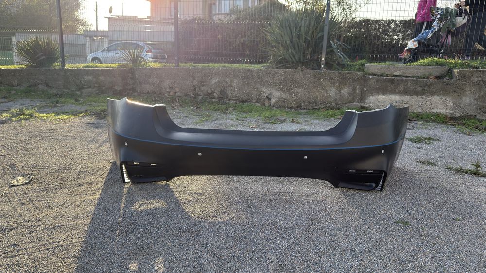 Bmw f30 m3 задна броня + накрайници