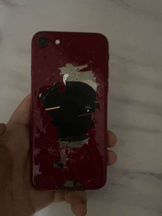 Айфон 8 в норм состоянии