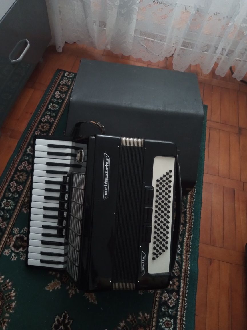 Acordeon Weltmaister Stella 80 basi bun. .