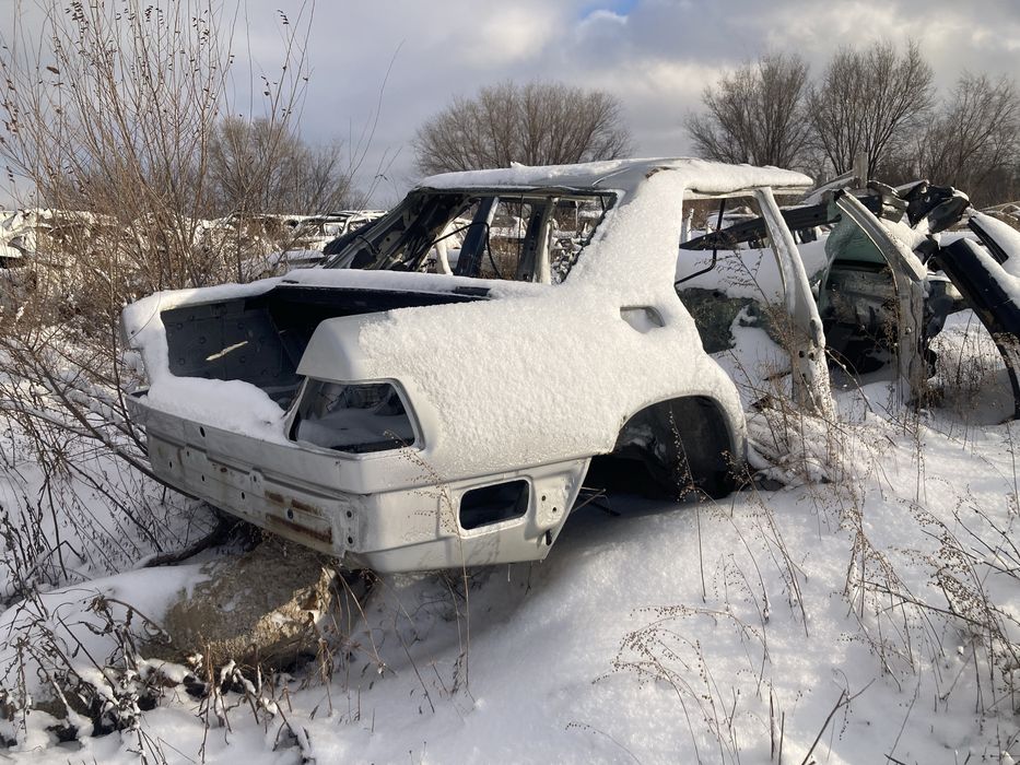 Мерседес W124 / Mercedes W124 по запчастям
