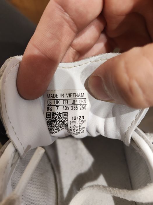 Adidas Обувки / Адидас