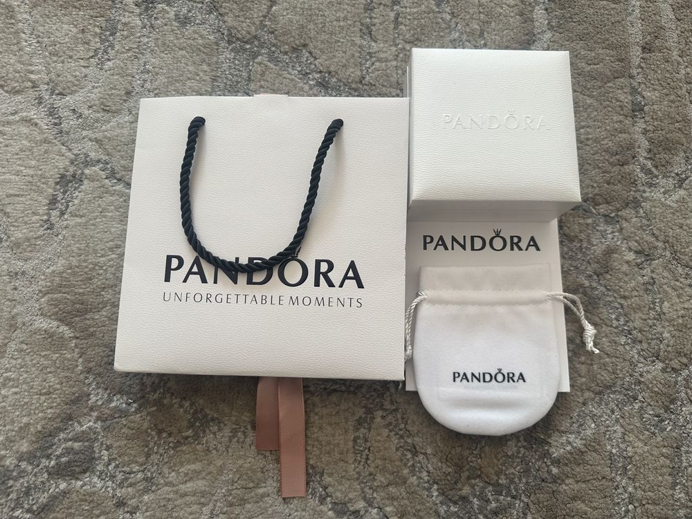 Браслет, цепочка и кольцо Pandora
