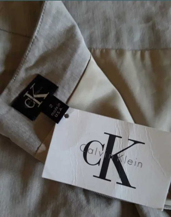 Plovere și solexuri de firmă+fustă CALVIN KLEIN