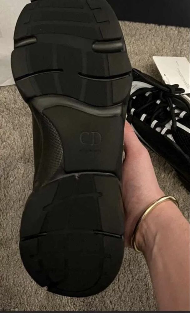 Dior обувки , модел B22 black