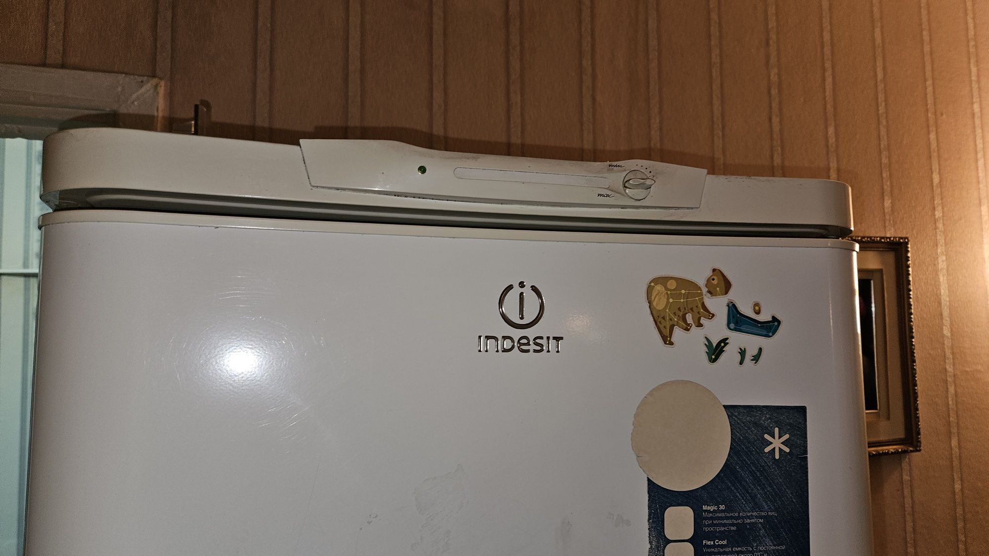 Холодильник Indesit