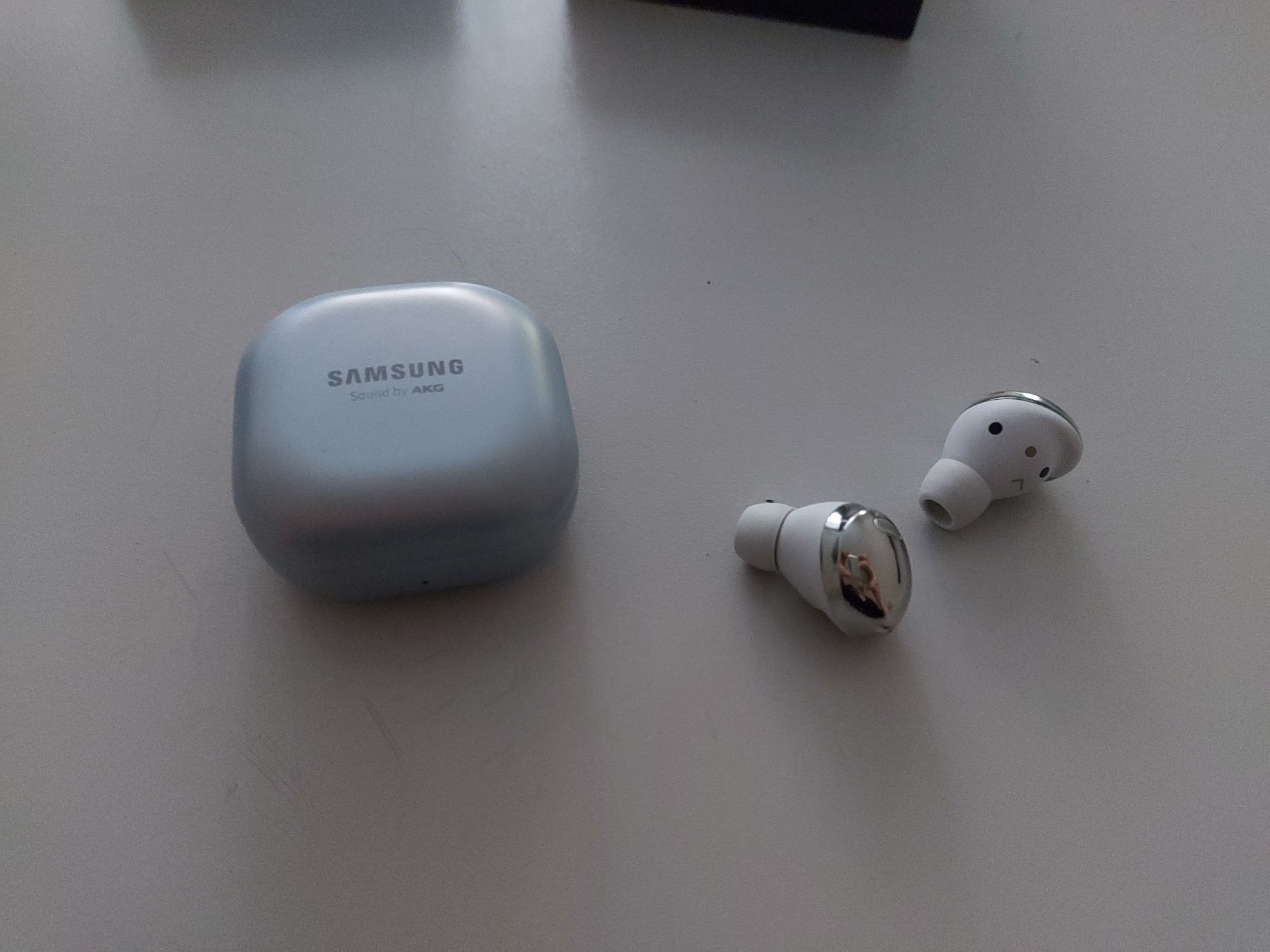 Samsung buds pro