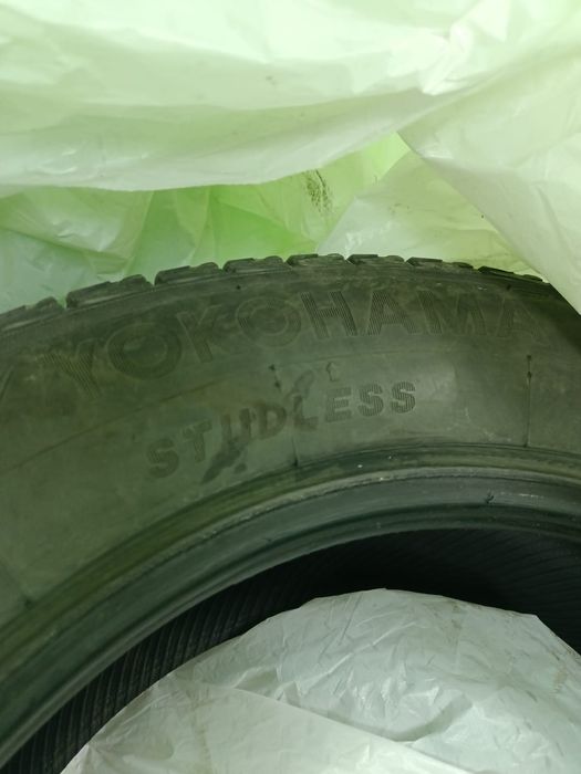 Продам два комплекта автошин