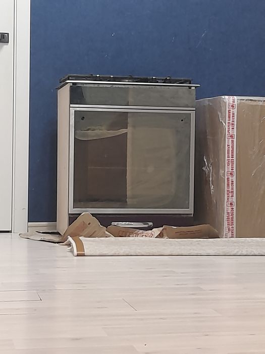 Газ плиту с духовкой.