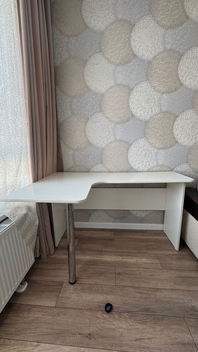 Продам рабочий, компьютерный стол