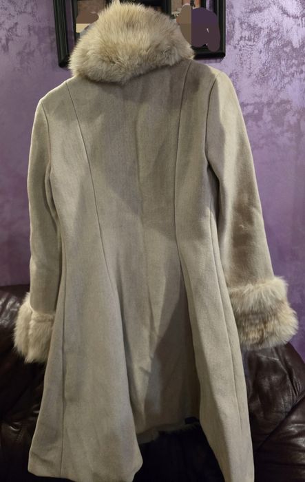 Елегантно палто от лисича кожа