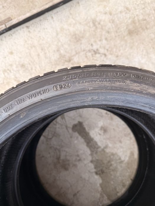 KUMHO WINTERCRAFT WP72 235/35R19 дот24