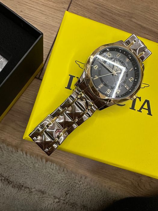 Часовник INVICTA