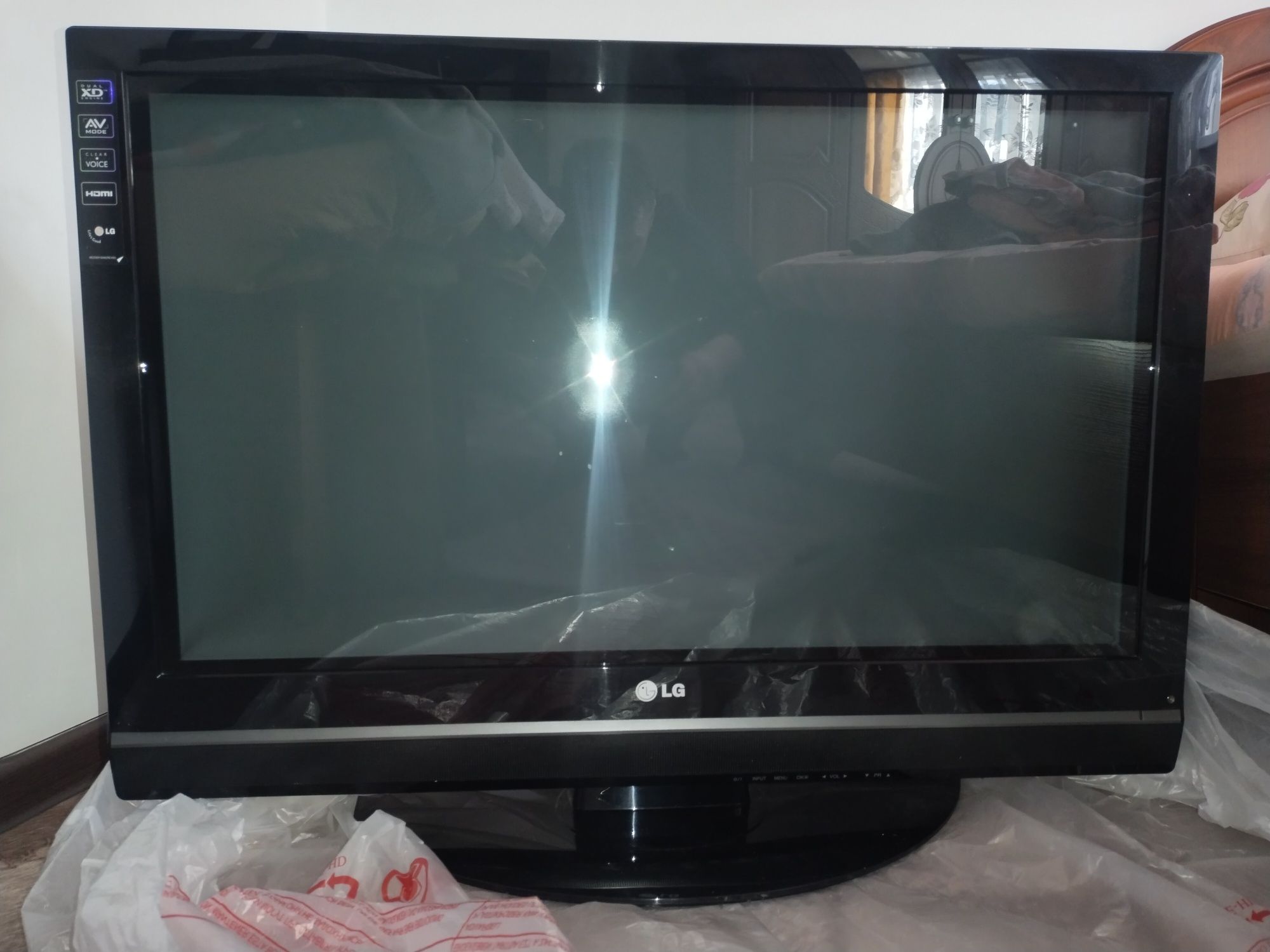Продам телевизор LG в идеальном состоянии в ремонте не был.
