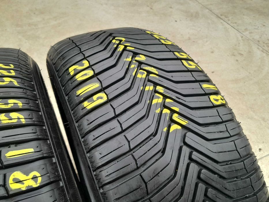 Doua anvelope 225 55 18 michelin crossclimate suv profil 7,5 mm