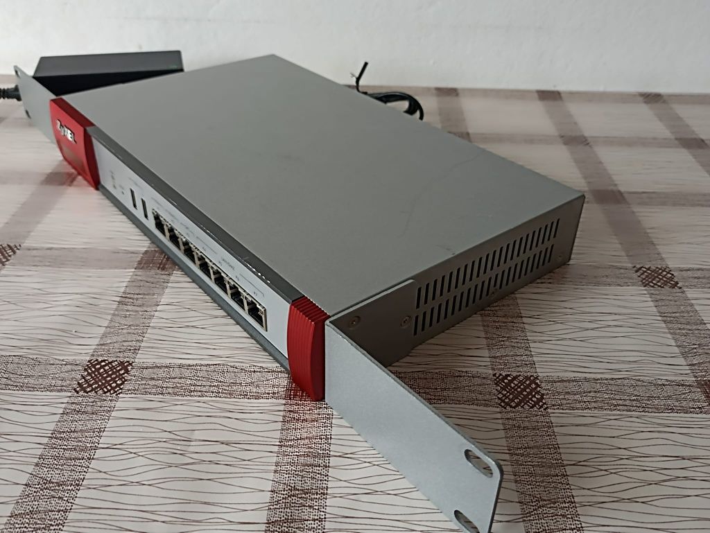 Router VPN Zyxel ZyWALL 110 Firewall