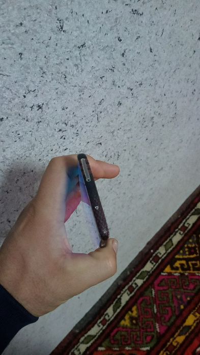 Samsung s10 sotiladi.
