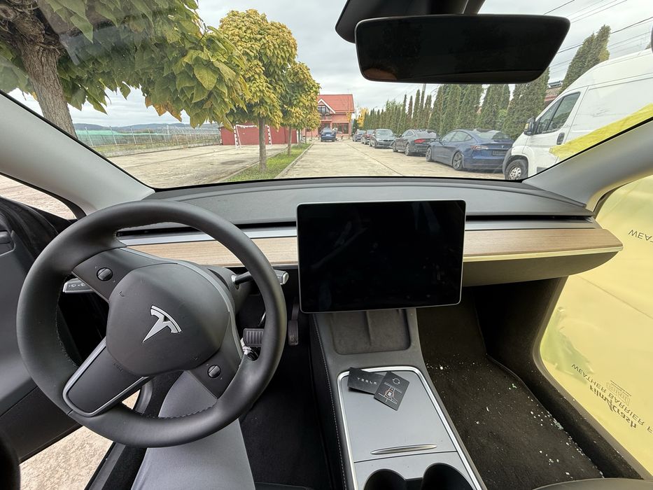 Tesla Y avariat! 09.2024. Km 13.000!
