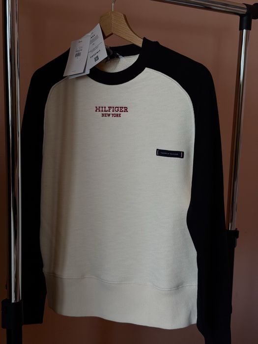 Блуза бежова Tommy Hilfiger XS