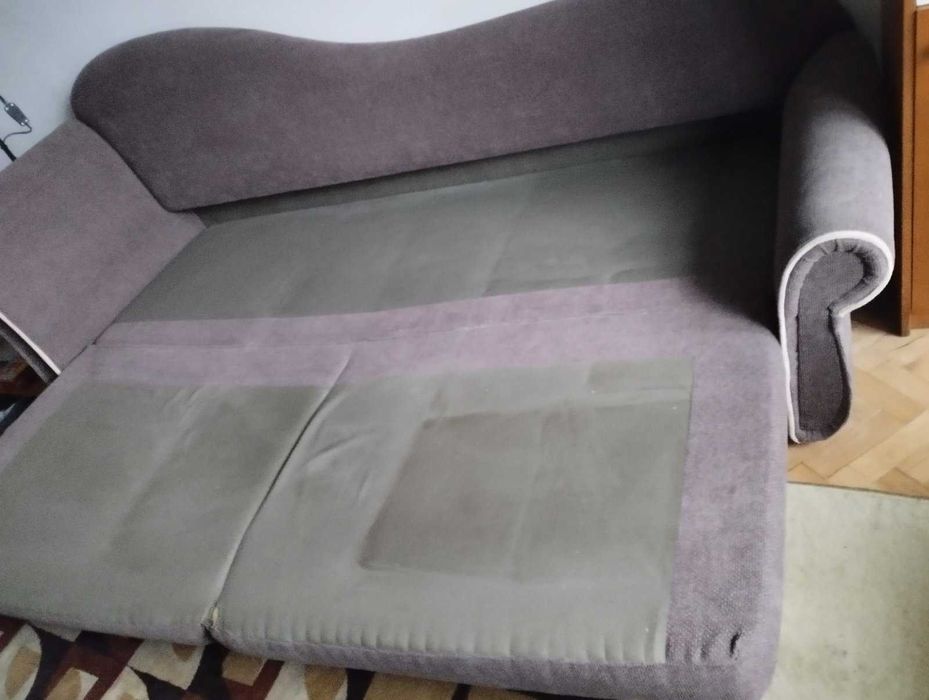 Продавам разтегателен диван