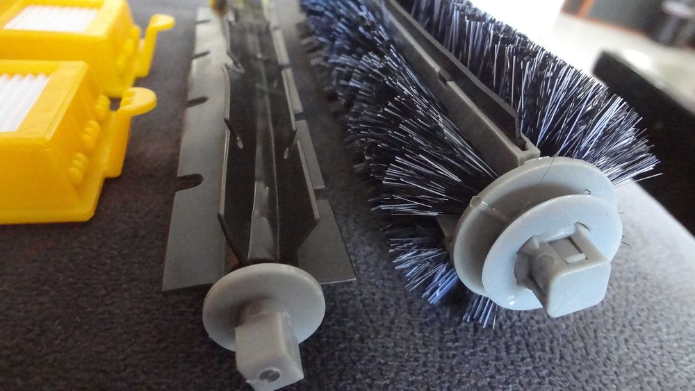 Комплект аксесоари за робот прахосмукачка iRobot Roomba серия 700