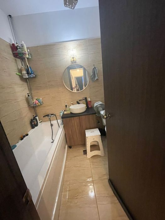 Apartament 3 camere Demisol, str Weiner Palada