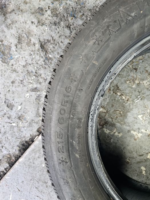 215 60 16 m+s dunlop