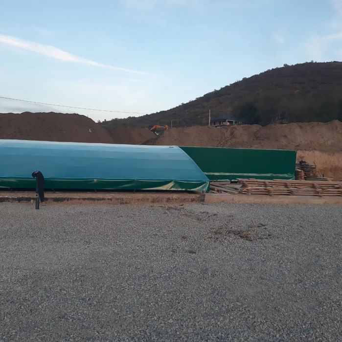 Бассейн закрыт банер установка тент Баннер фантан