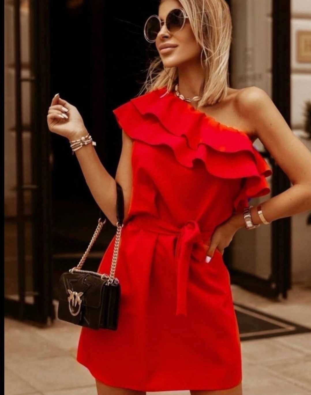 Ново Червена рокля с едно рамо