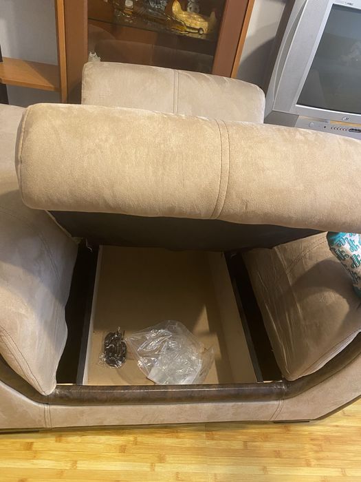 Футьол - диван с място за съхранение