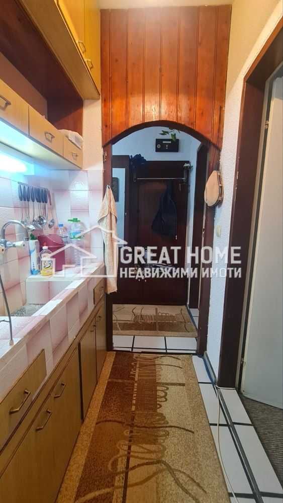 Продава се Тристаен апартамент в Търговище, Запад 2 - 65 кв.м за 1091 €/кв.м - Снимка #15